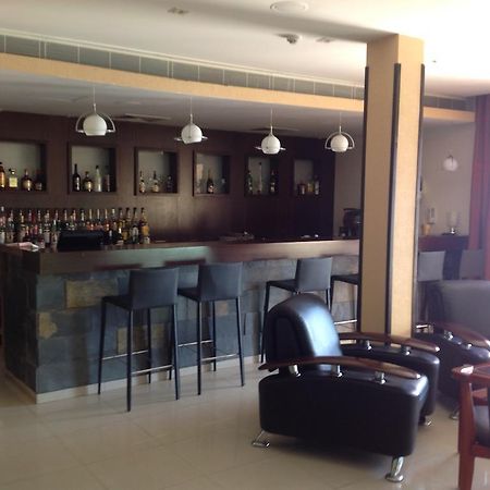 Aquarius Beach Hotel Limassol Exterior photo