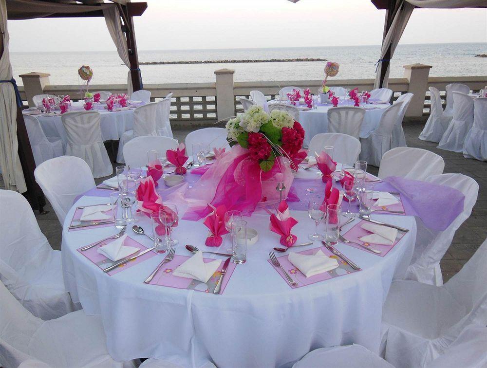 Aquarius Beach Hotel Limassol Exterior photo