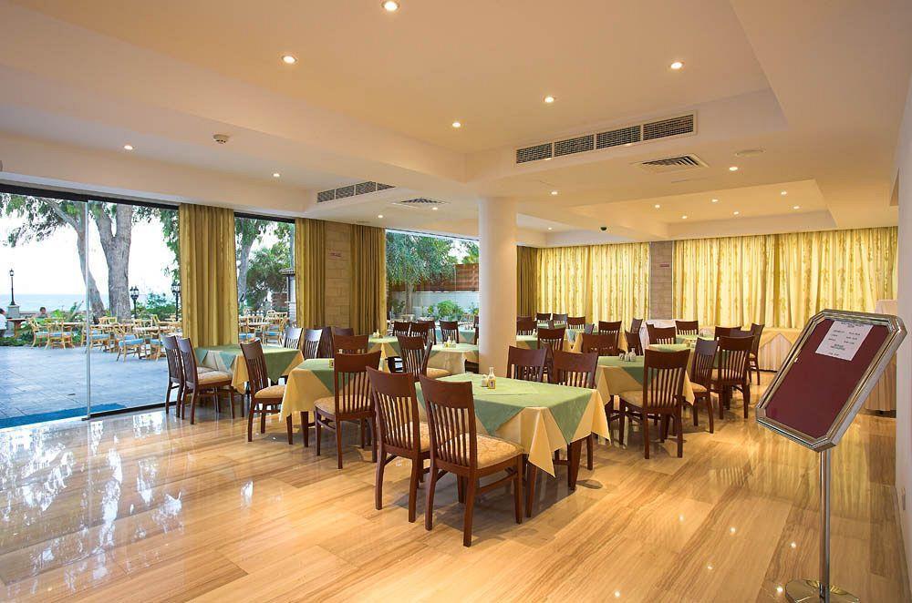 Aquarius Beach Hotel Limassol Exterior photo