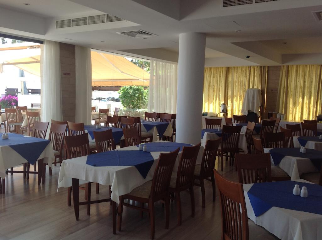 Aquarius Beach Hotel Limassol Exterior photo