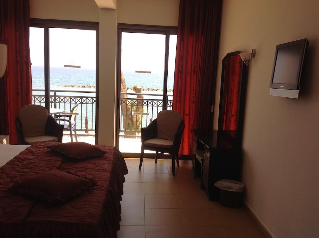Aquarius Beach Hotel Limassol Exterior photo