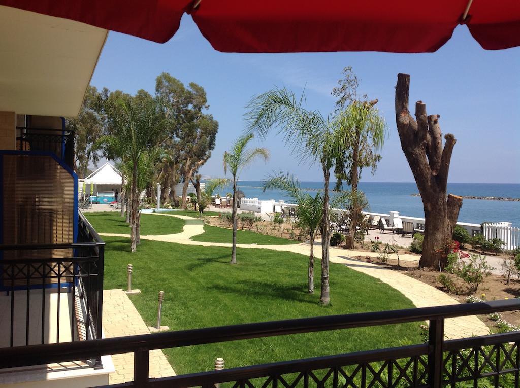 Aquarius Beach Hotel Limassol Exterior photo