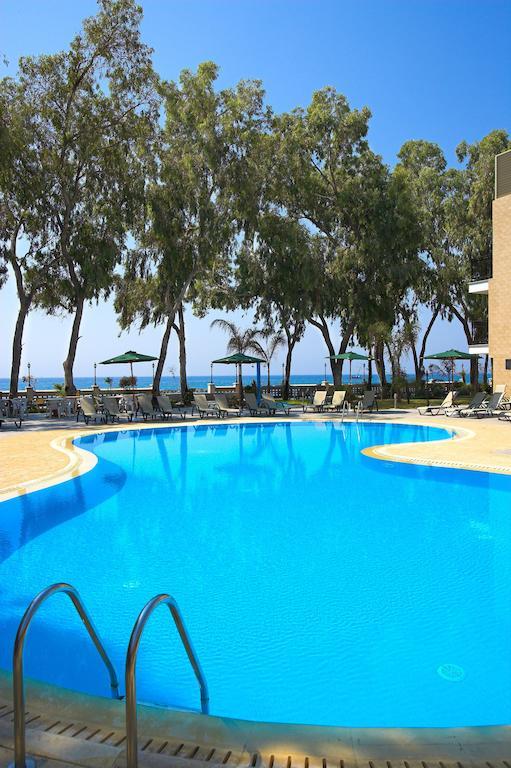 Aquarius Beach Hotel Limassol Exterior photo
