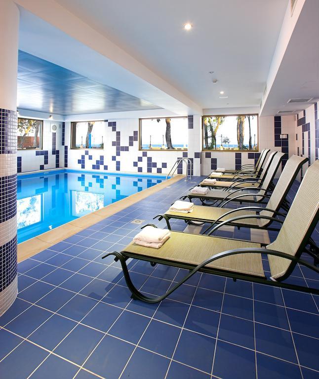 Aquarius Beach Hotel Limassol Exterior photo